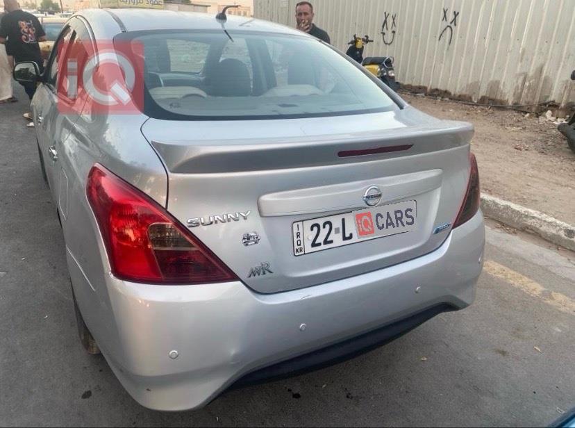 نیسان سەنی